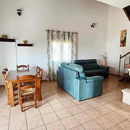 Con Piscina Y Jardin Privado No Aceptamos Grupos De Jovenes Appartement